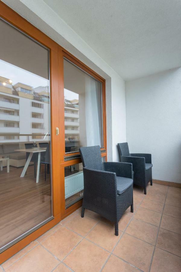 Appartamento Spacious With Balcony Vienna Esterno foto